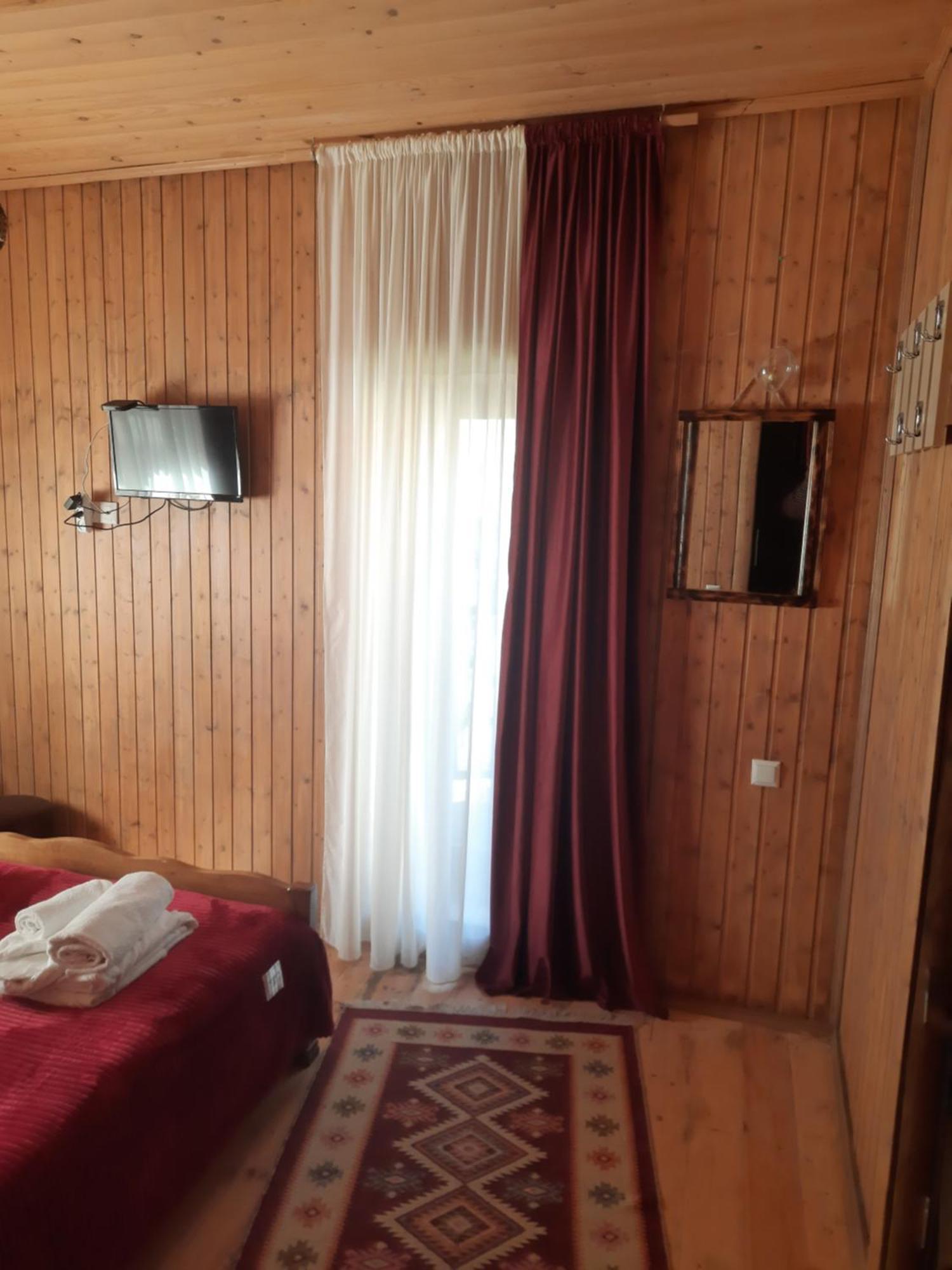 Bana Hotel Kazbegi Exterior photo