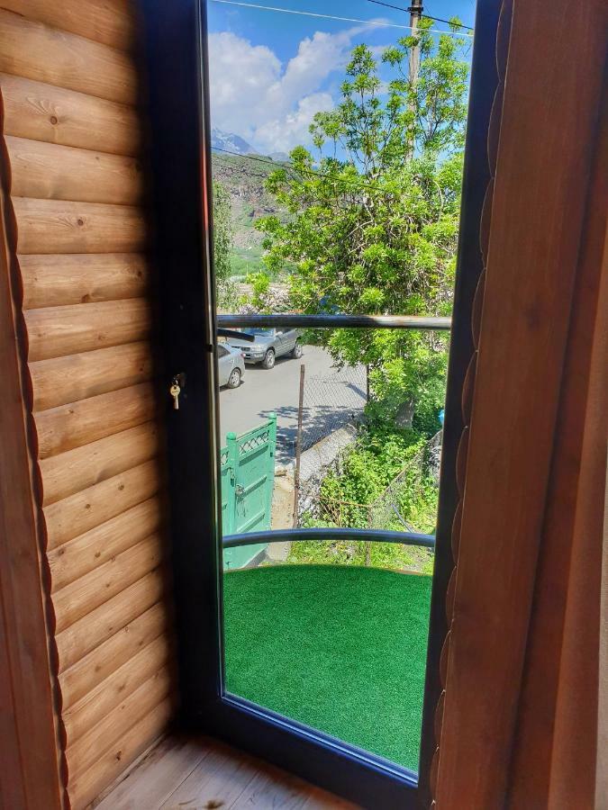 Bana Hotel Kazbegi Exterior photo